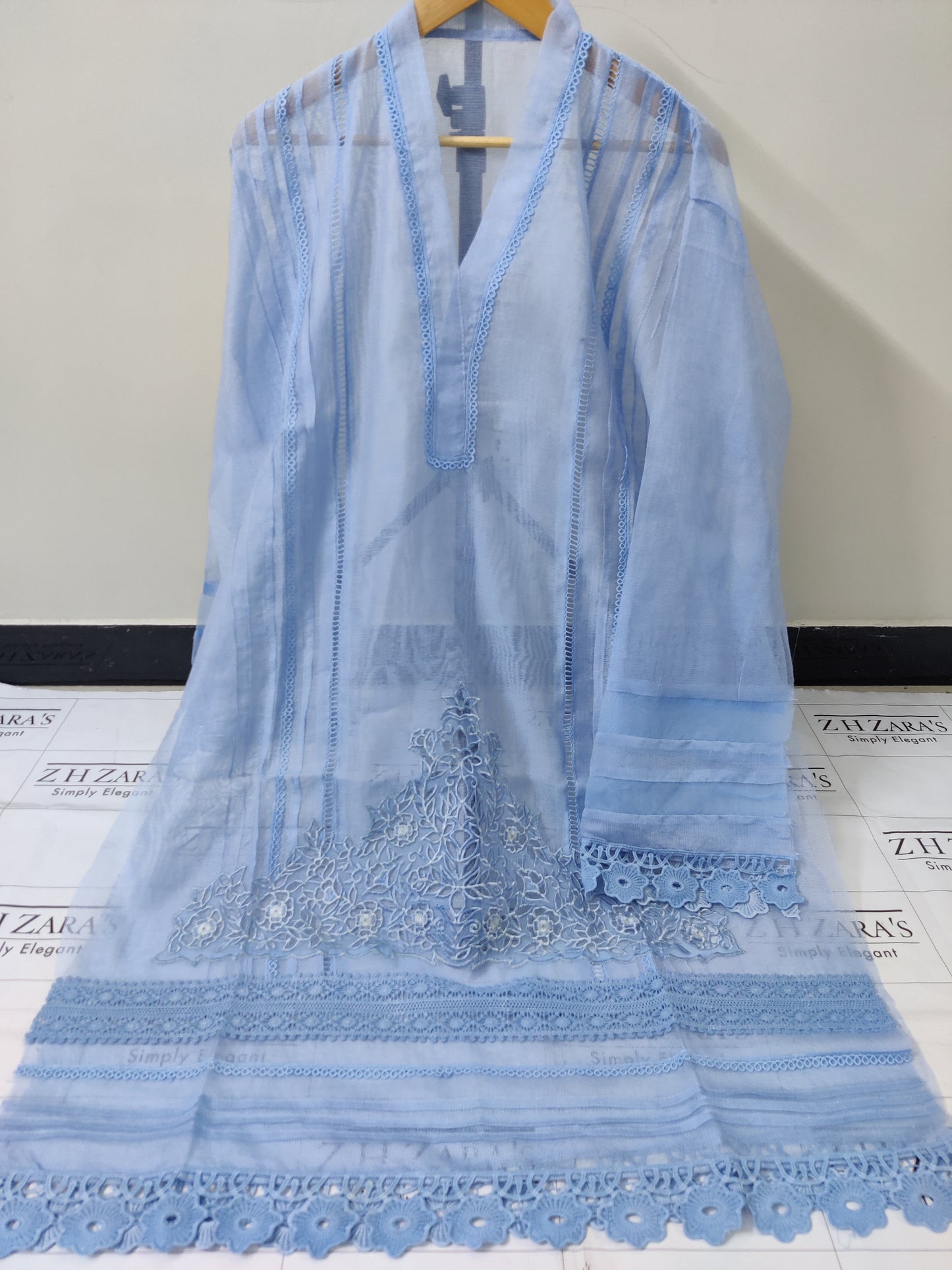 3d Cutwork Daman Ice Blue 2pc