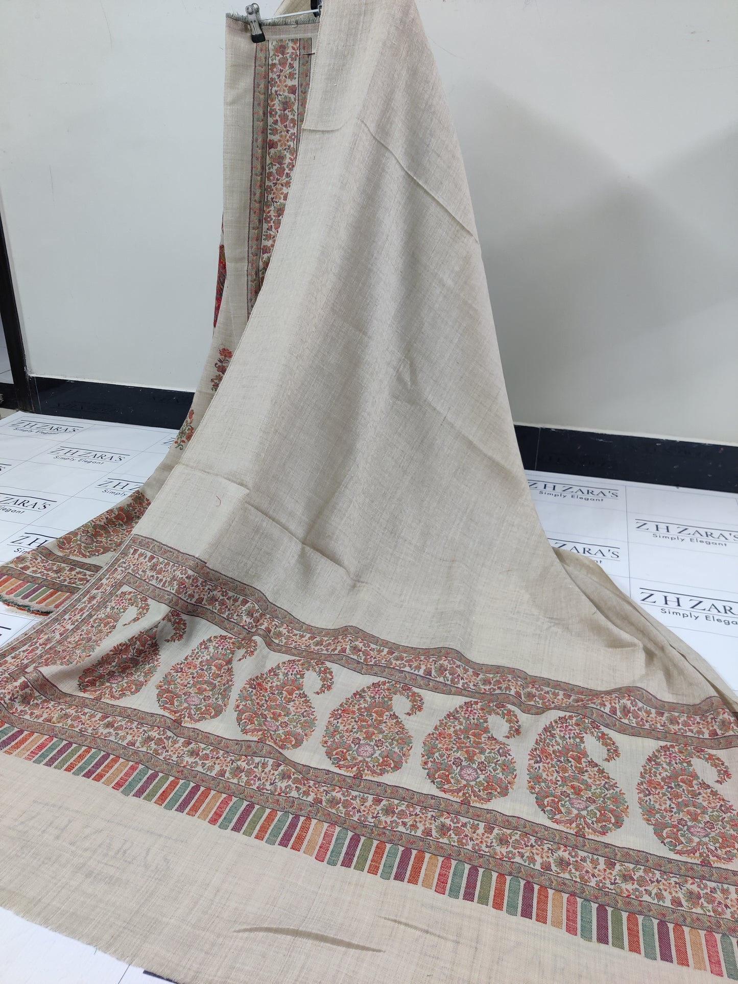 Beige Jacquard Kani Pashmina 3pc