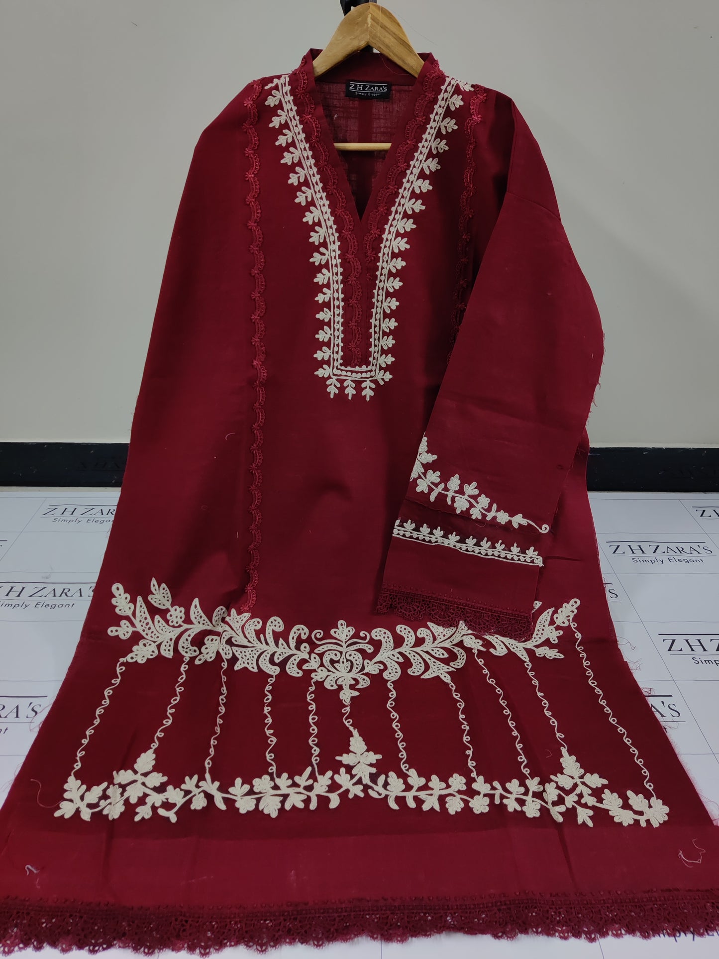 Khaddar Pashmina Maroon 3pc